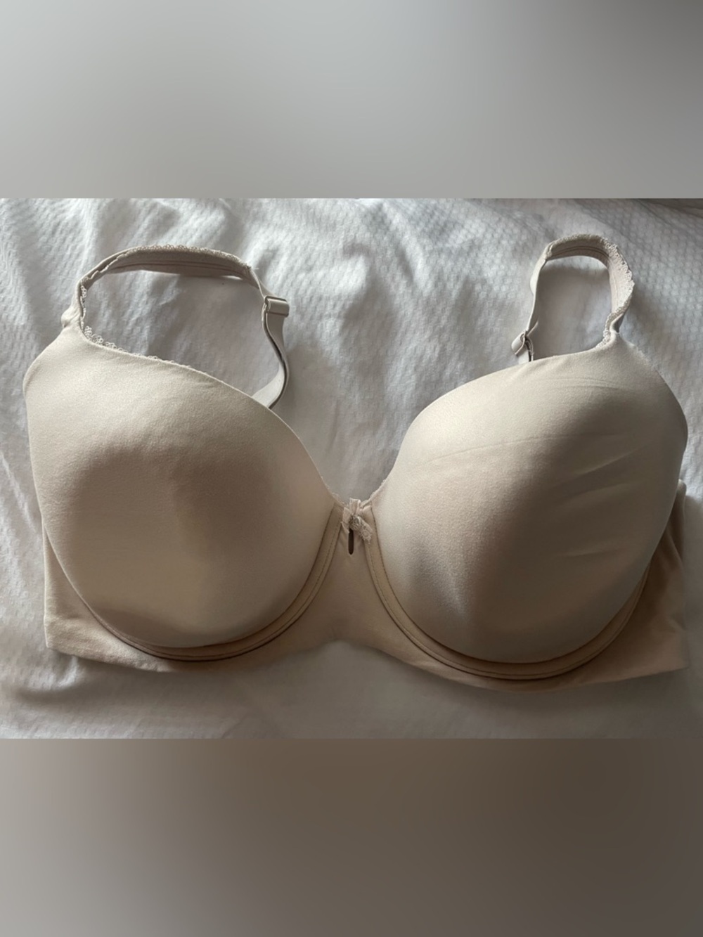 Victoria's Secret body by Victoria lined demi convertible bra 38DDD